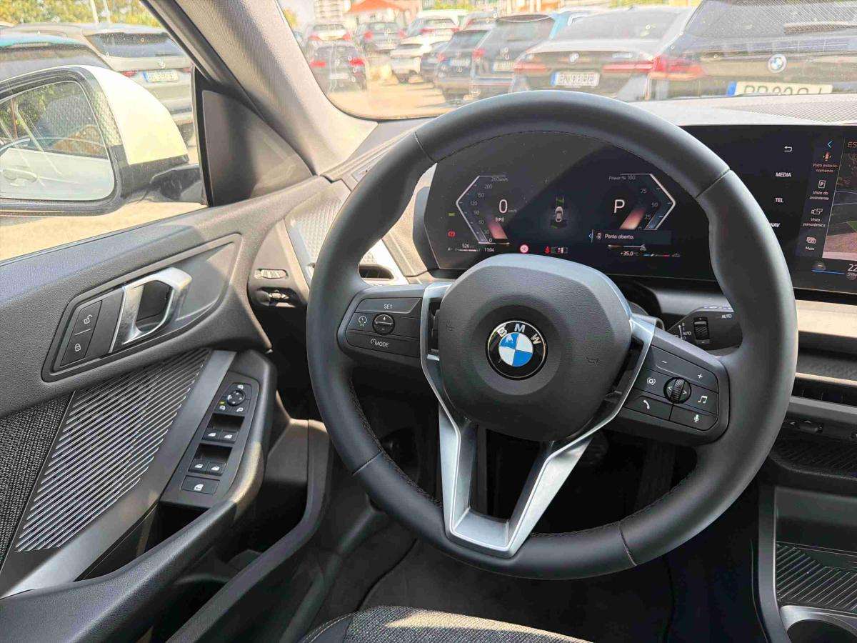bmw-321-2025-gasolina-1499cc