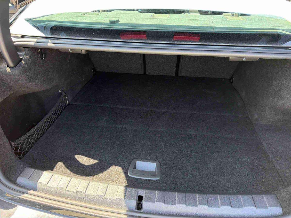 bmw-320-2024-hibrido-1998cc