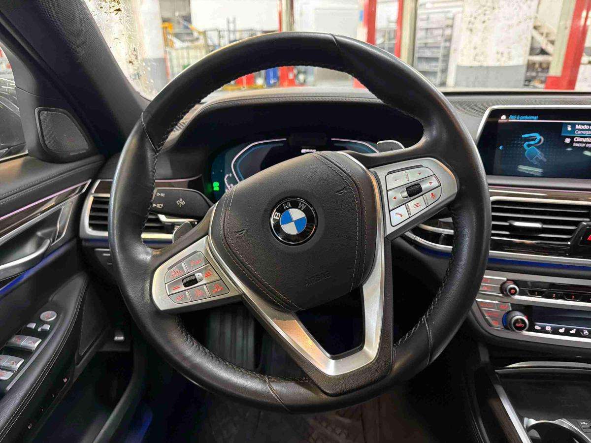 bmw-serie-7-2020-hibrido-2998cc