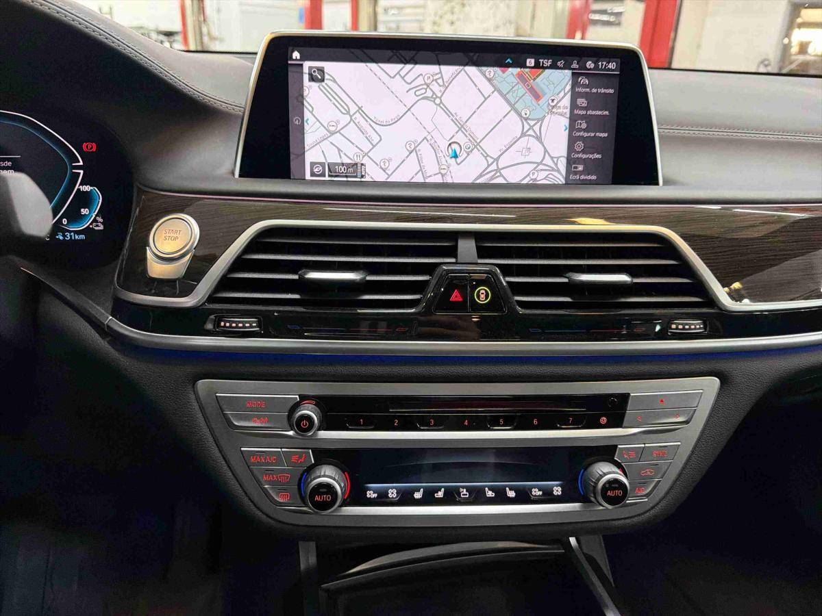 bmw-serie-7-2020-hibrido-2998cc