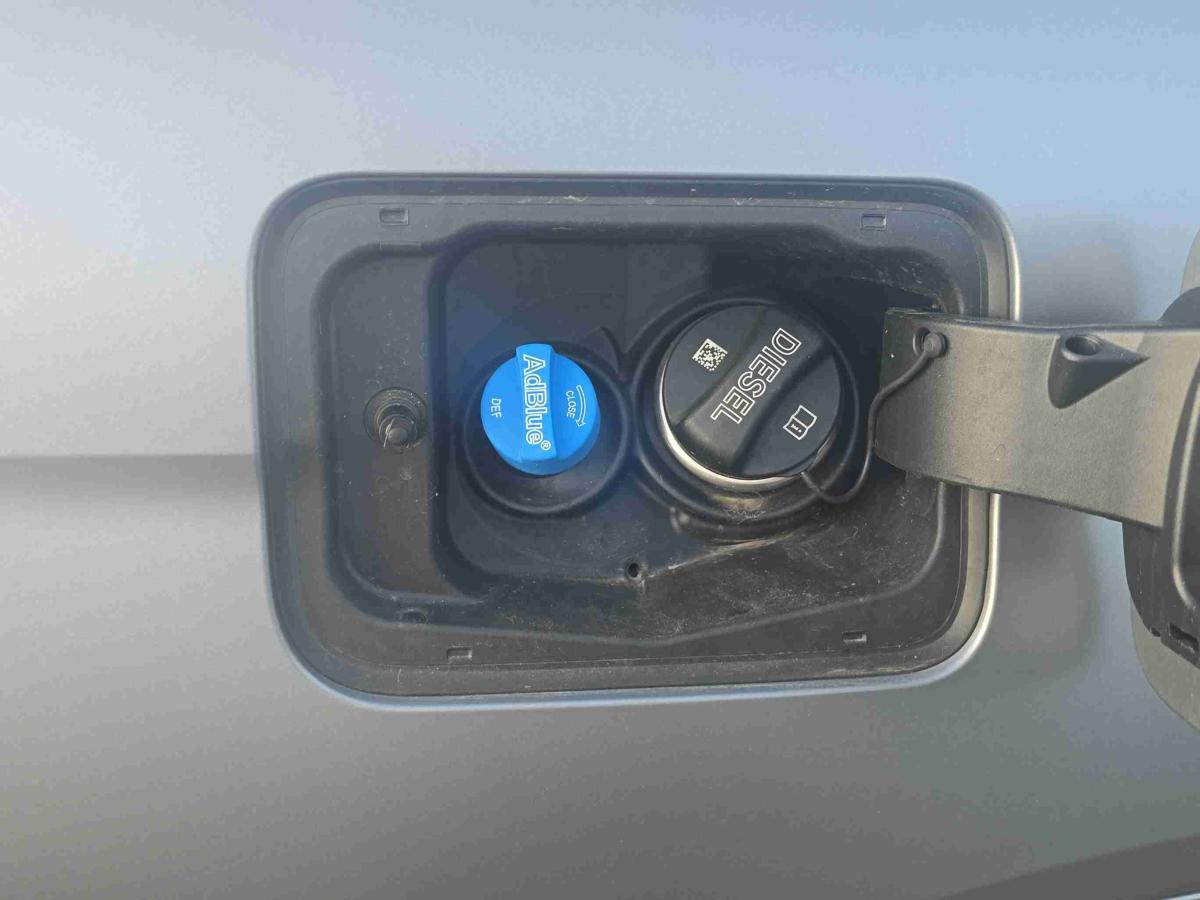 bmw-x7-2025-diesel-2993cc