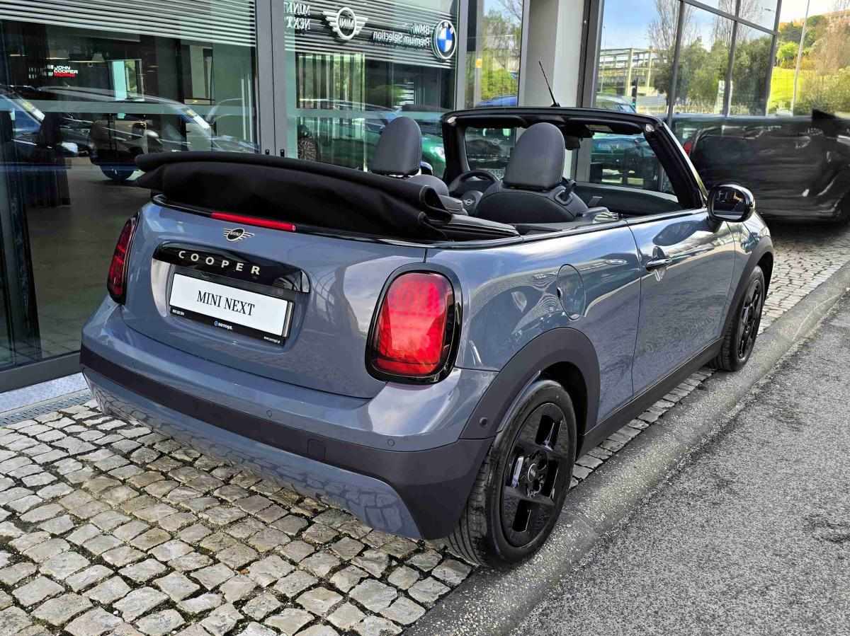 mini-cabrio-2025-gasolina-1998cc
