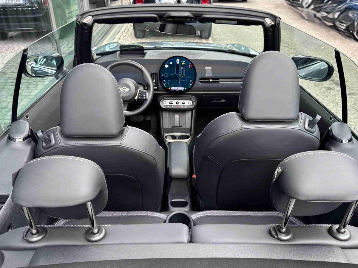mini-cabrio-2025-gasolina-1998cc