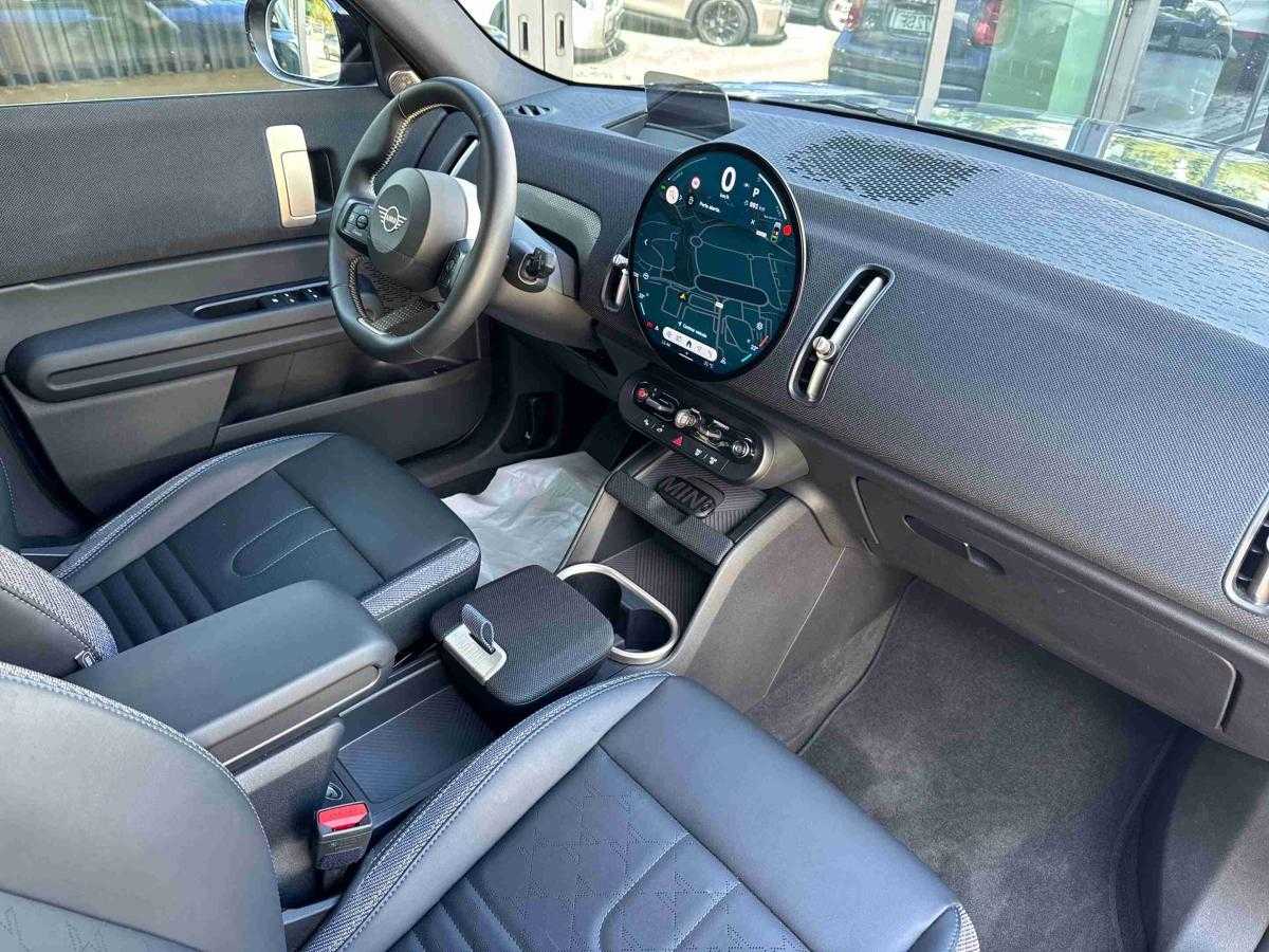 mini-countryman-2025-diesel-1995cc