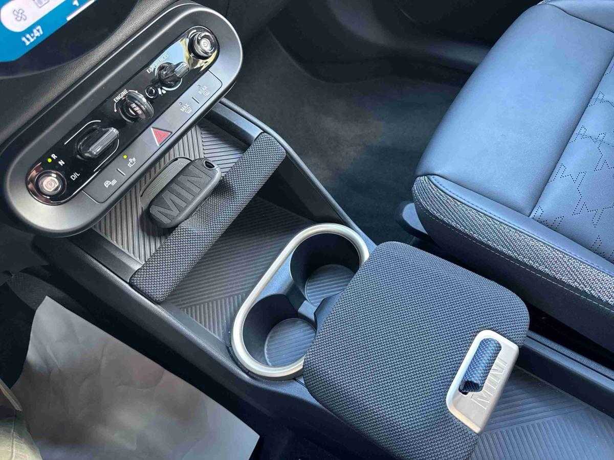 mini-countryman-2025-diesel-1995cc