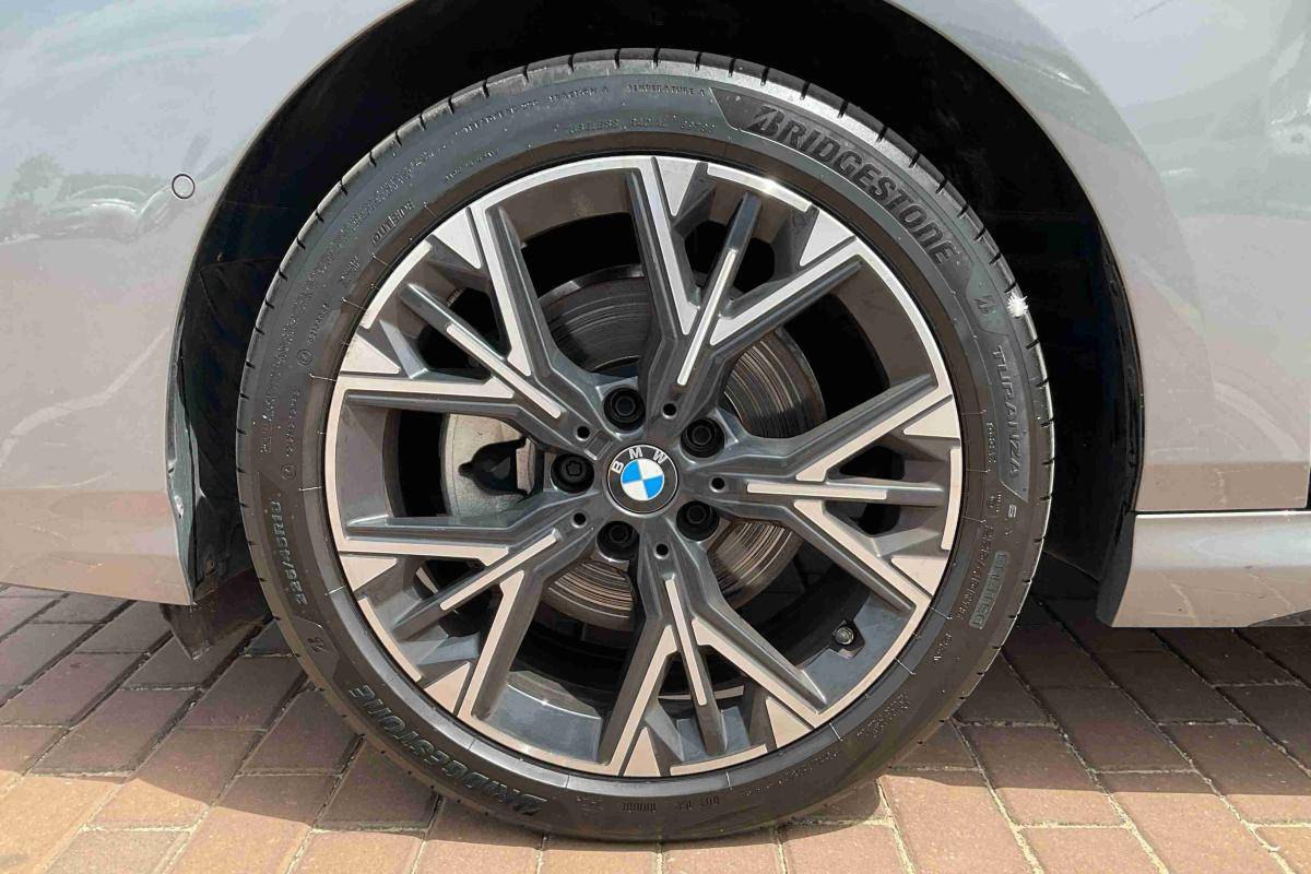 bmw-serie-1-2025-gasolina-1499cc