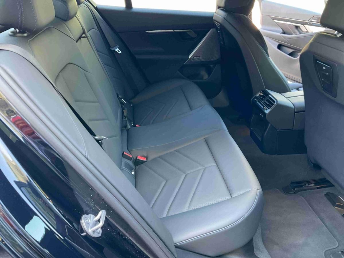 bmw-503-2023-diesel-1995cc