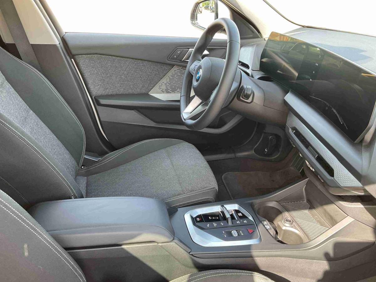 bmw-serie-1-2025-gasolina-1499cc