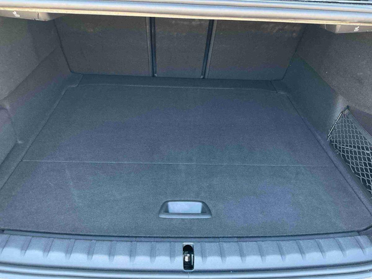 bmw-321-2025-gasolina-1499cc