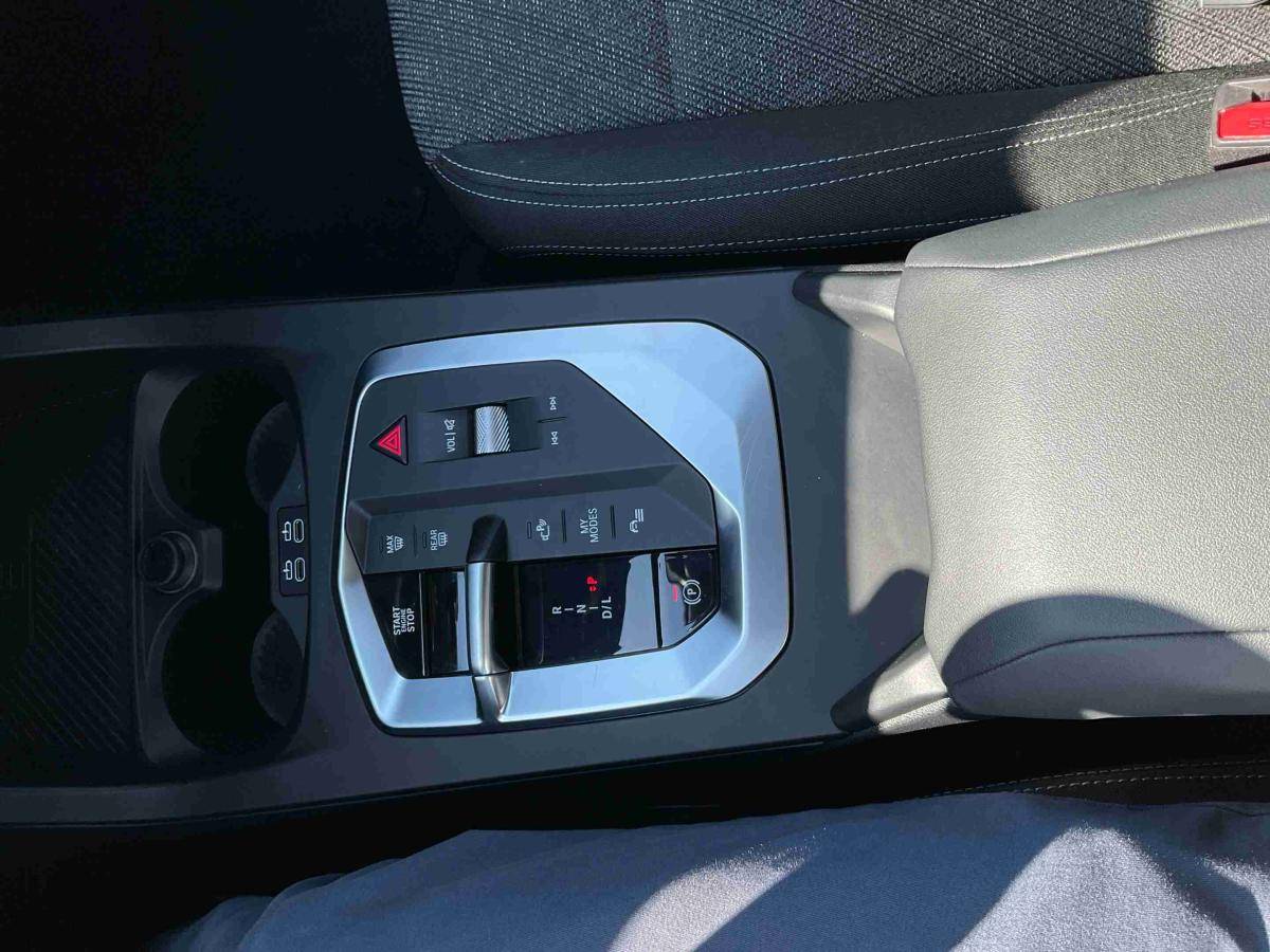 bmw-321-2025-gasolina-1499cc