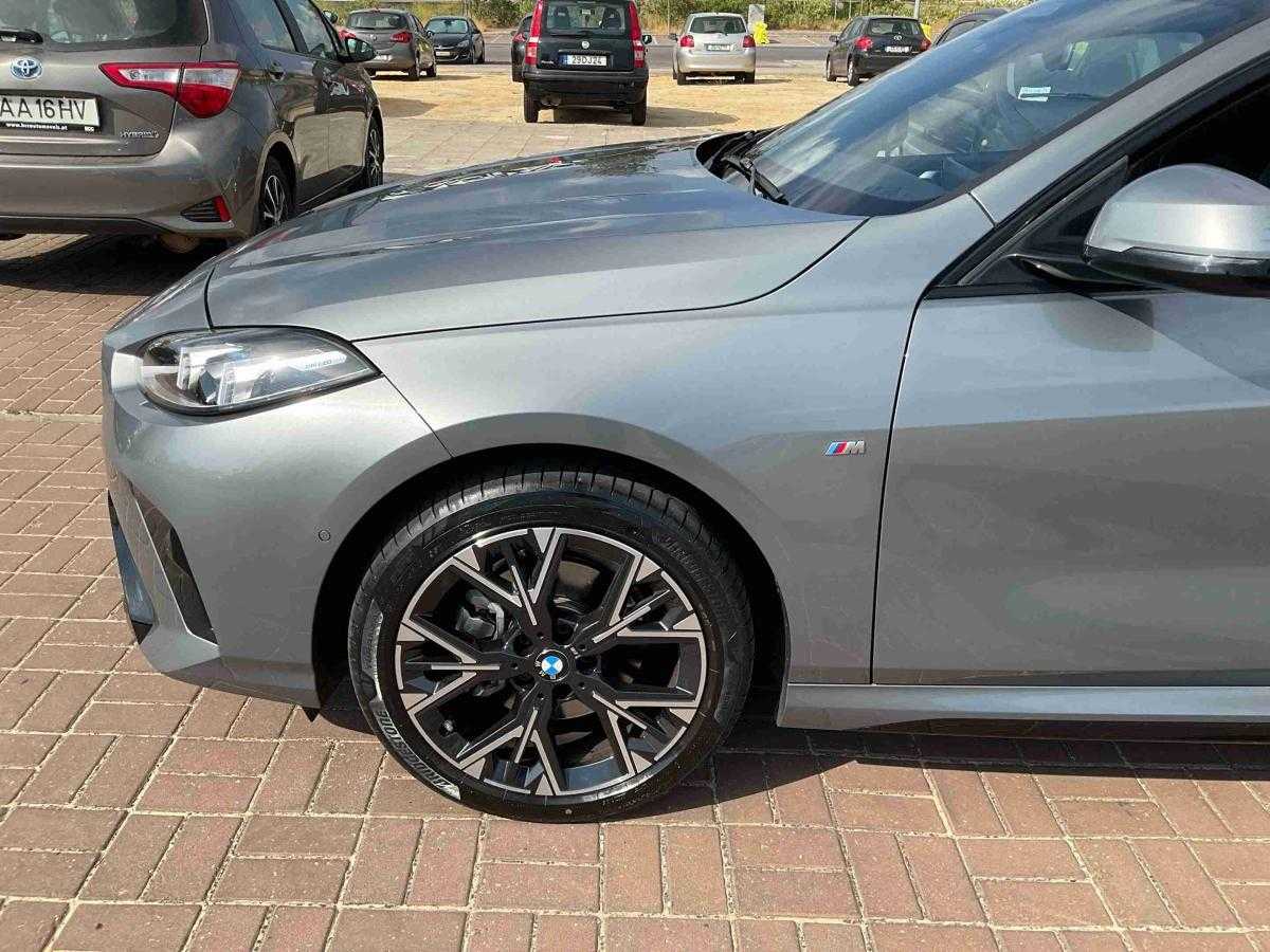 bmw-serie-1-2025-gasolina-1499cc