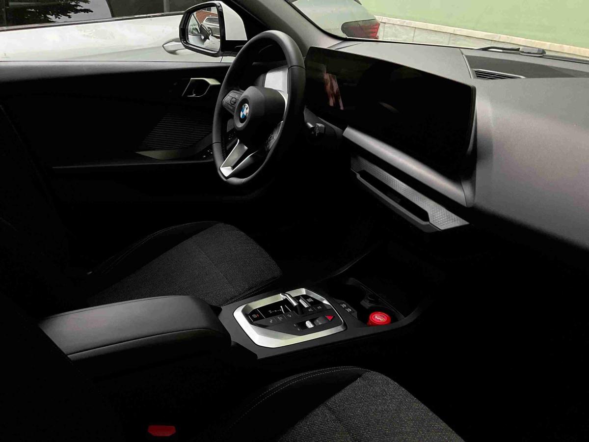 bmw-serie-1-2025-gasolina-1499cc