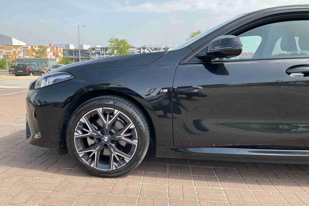 bmw-serie-1-2025-gasolina-1499cc