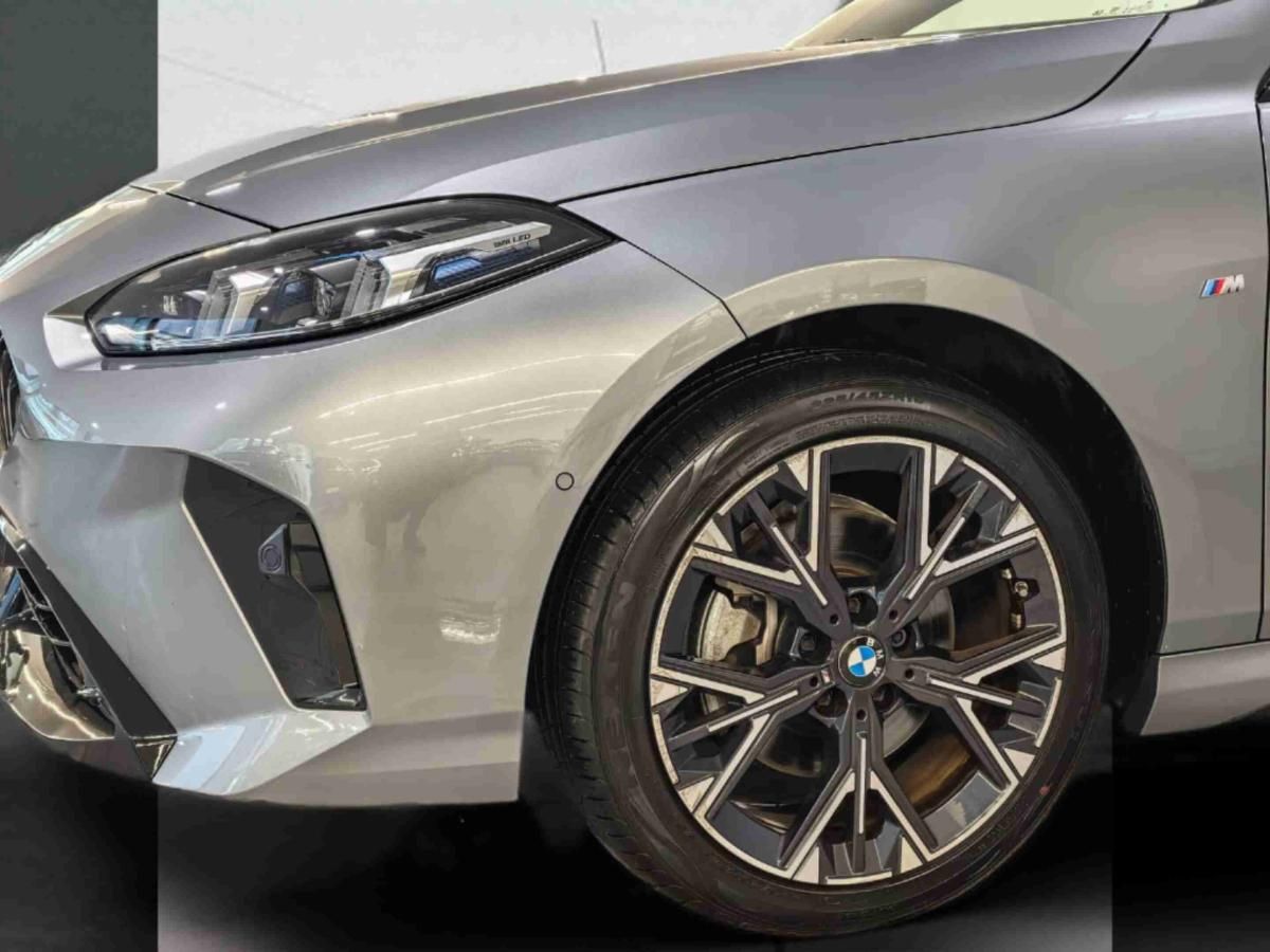 bmw-serie-1-2025-gasolina-1499cc