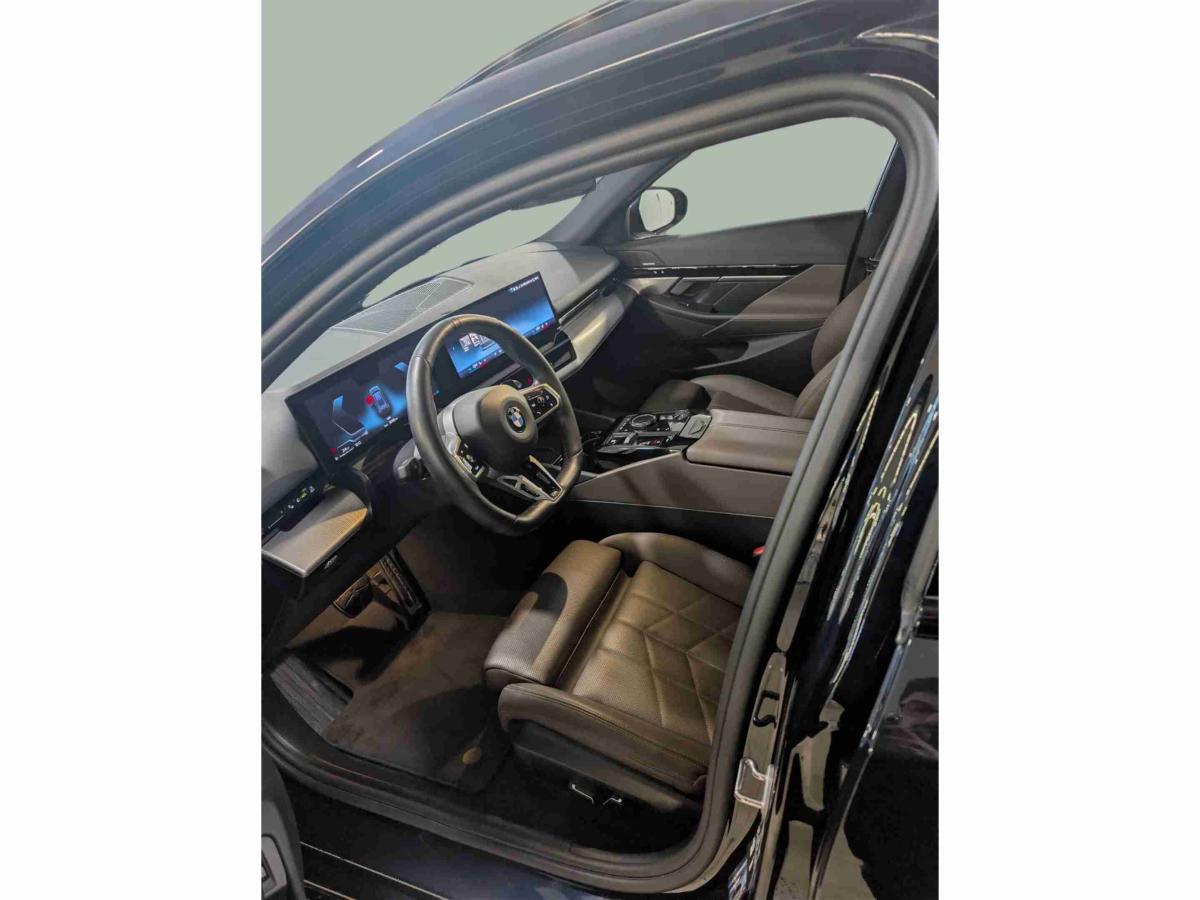 bmw-503-2024-diesel-1995cc