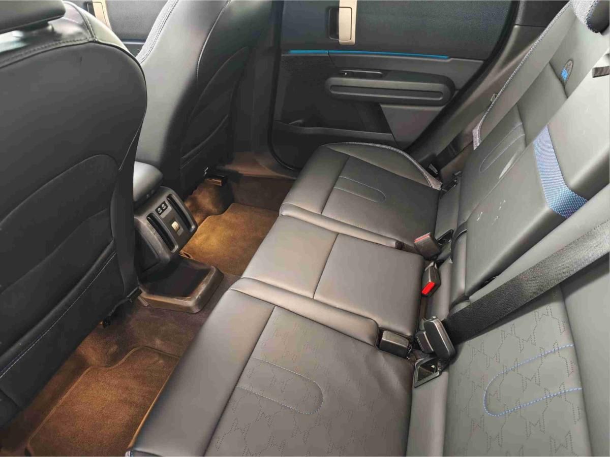 mini-countryman-2025-diesel-1995cc