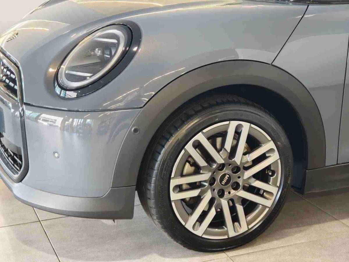 mini-cabrio-2025-gasolina-1998cc