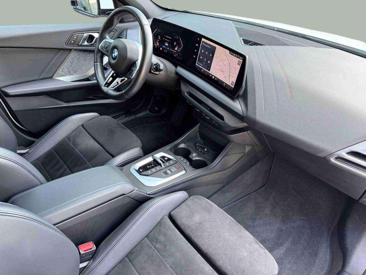 bmw-serie-1-2025-gasolina-1499cc
