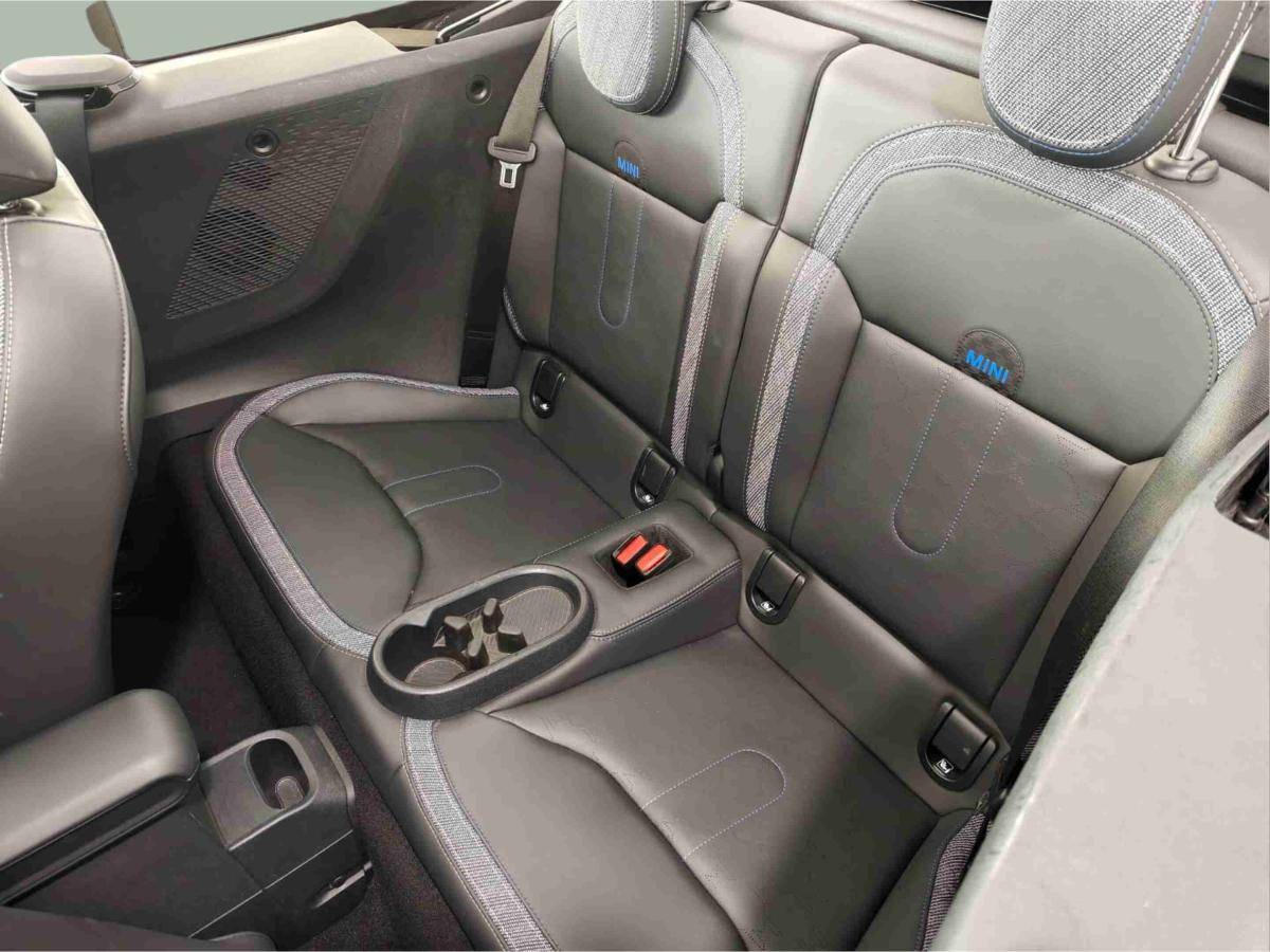 mini-cabrio-2025-gasolina-1998cc
