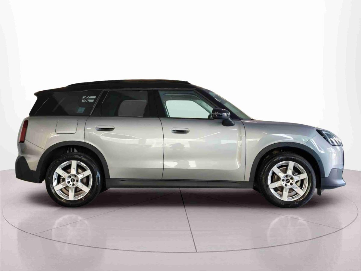 mini-countryman-2025-diesel-1995cc