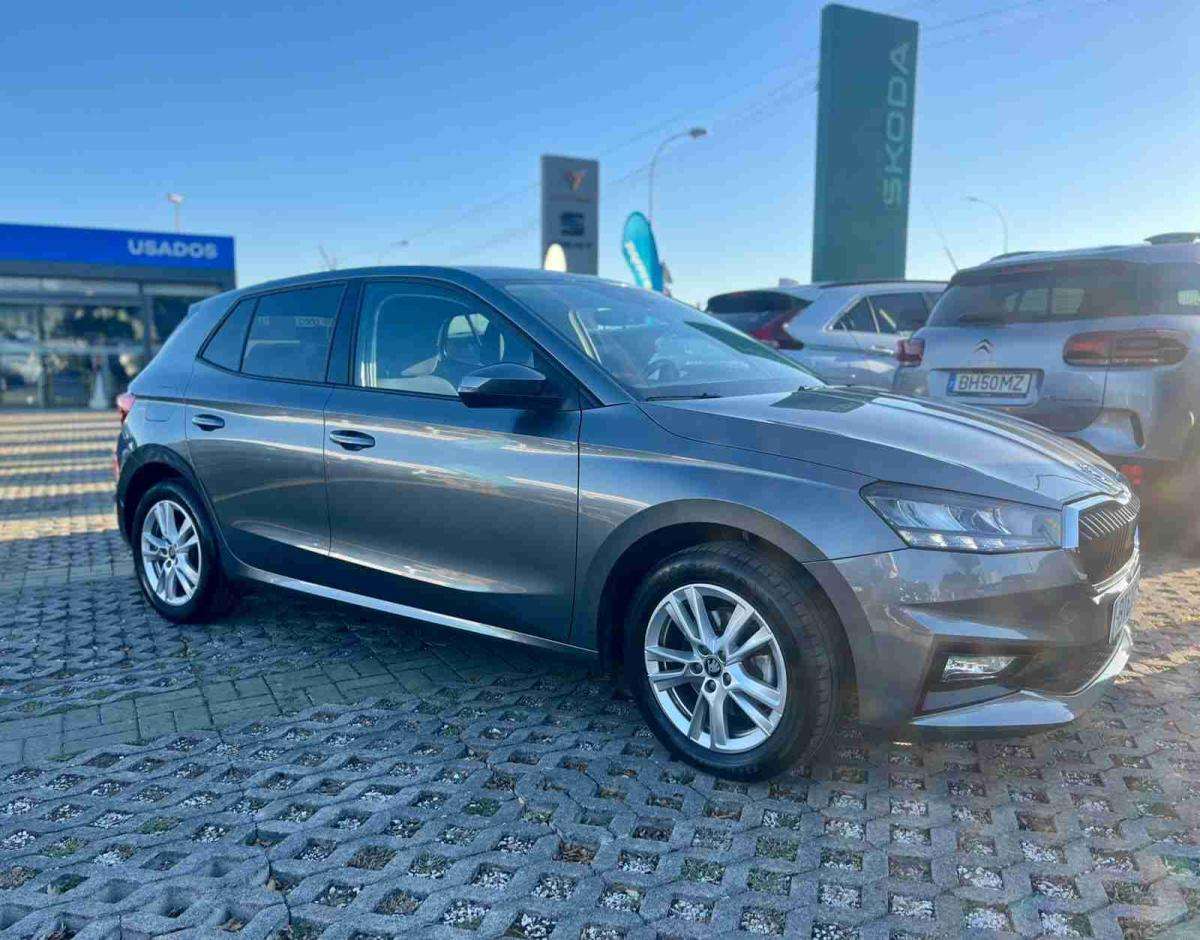 skoda-fabia-2025-gasolina-999cc