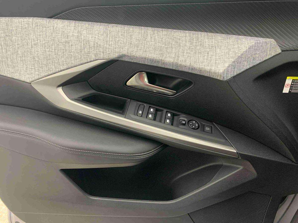 peugeot-5008-2025-gasolina-1199cc