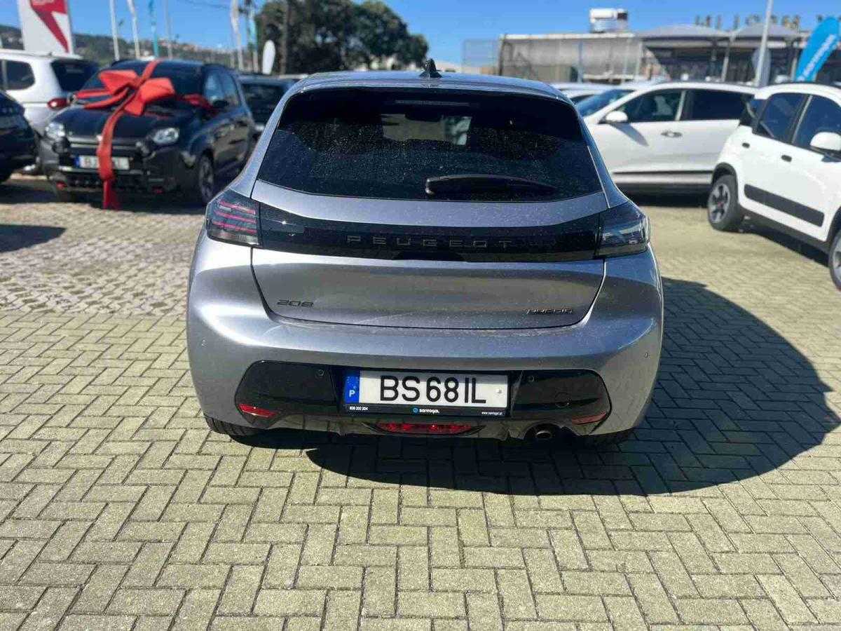 peugeot-208-2025-gasolina-1199cc