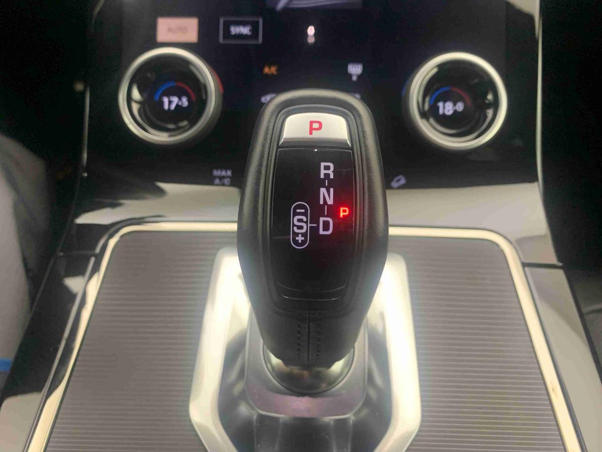 land-rover-range-rover-evoque-2023-hibrido-1498cc
