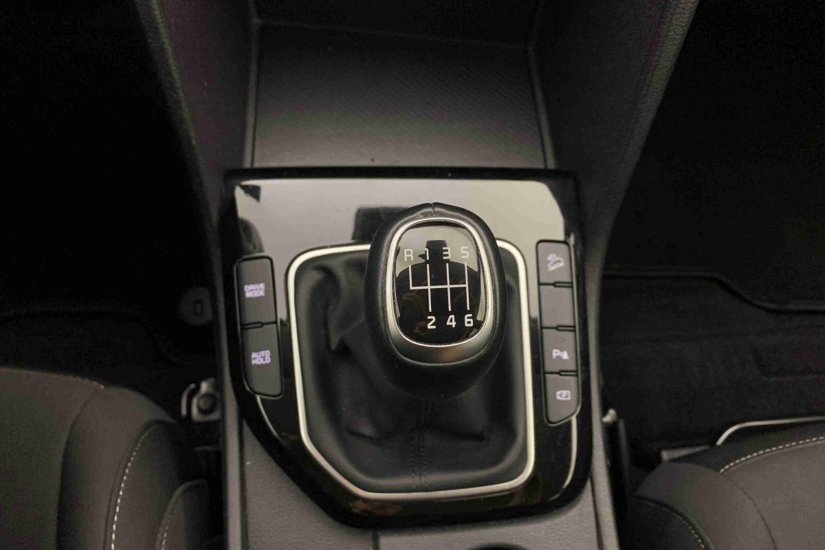kia-sportage-2025-gasolina-1598cc