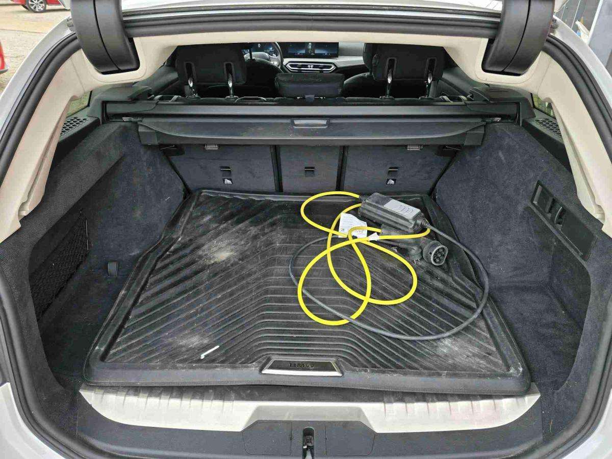 bmw-serie-3-2023-hibrido-1998cc