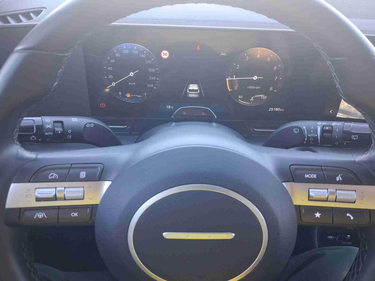 hyundai-kauai-2025-gasolina-998cc