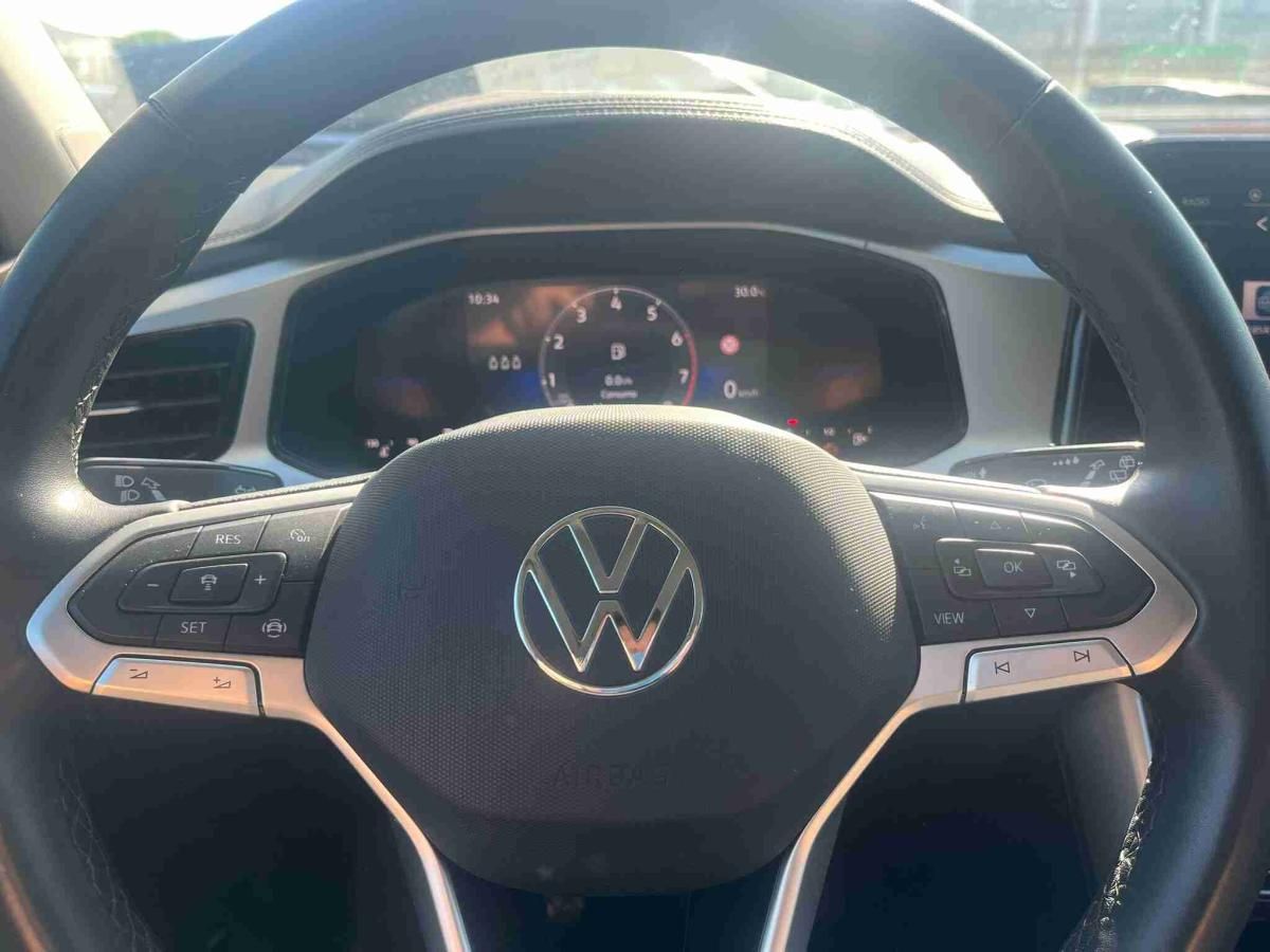 volkswagen-t-roc-2025-gasolina-999cc