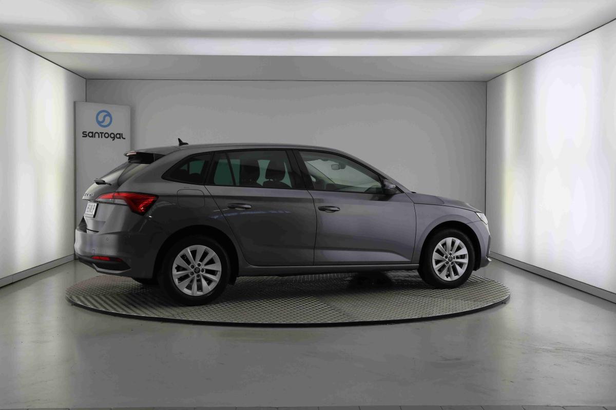 skoda-scala-2025-gasolina-999cc