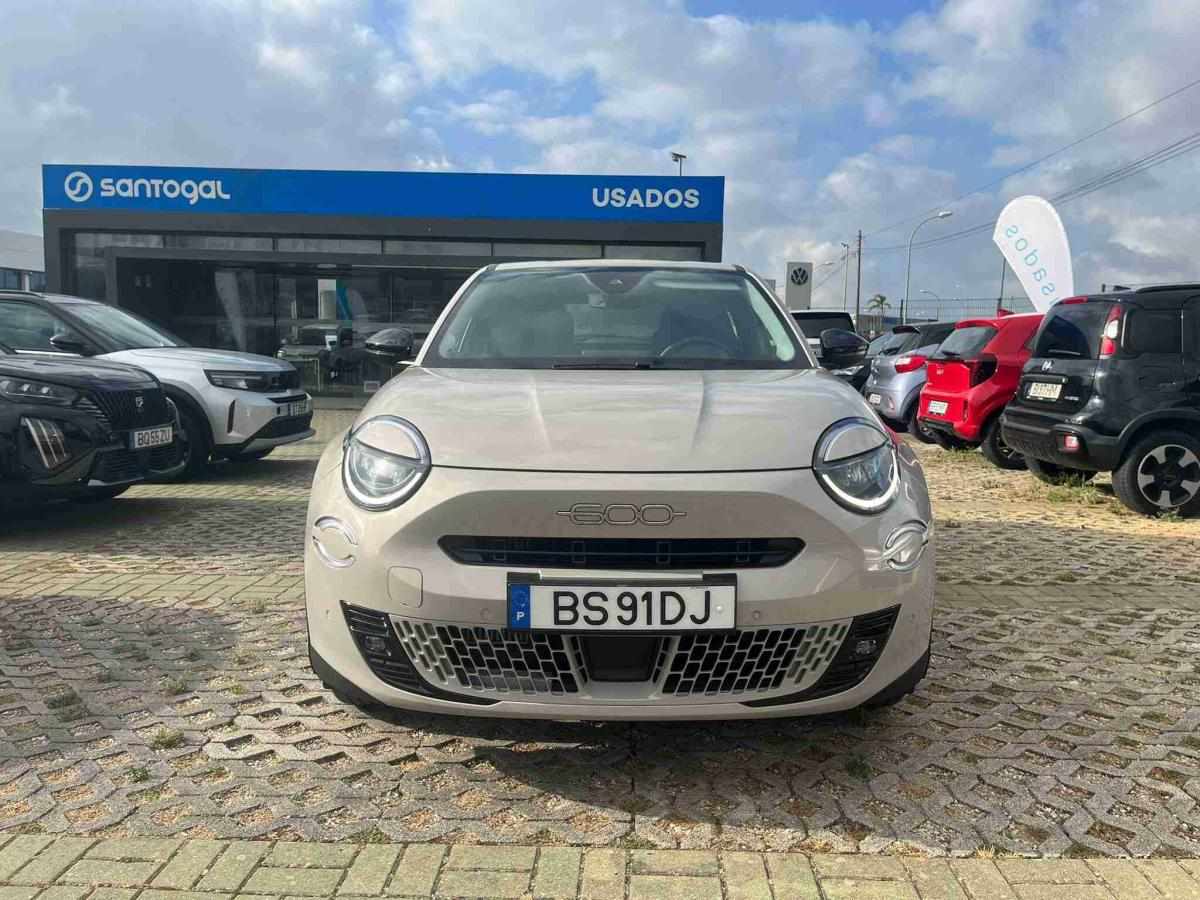 fiat-600-2025-gasolina-1199cc
