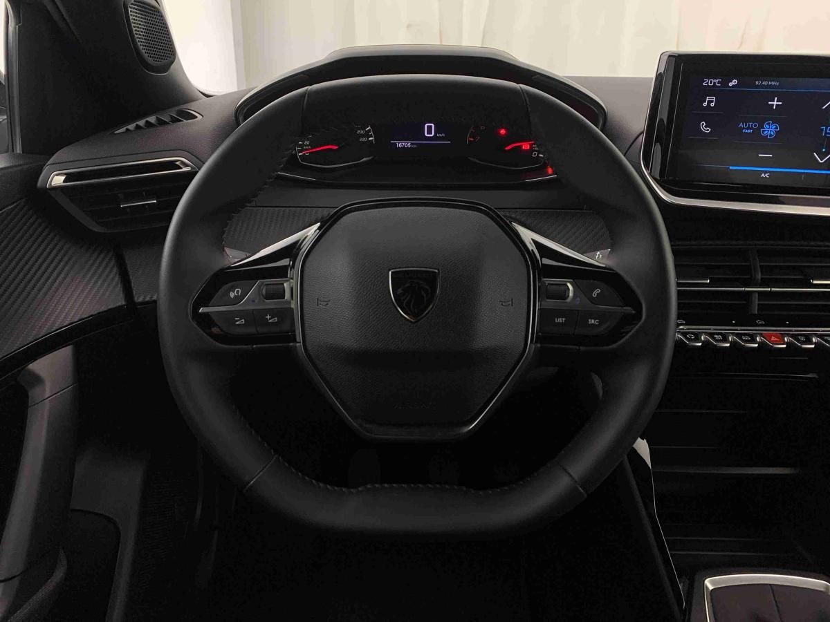 peugeot-2008-2025-gasolina-1199cc