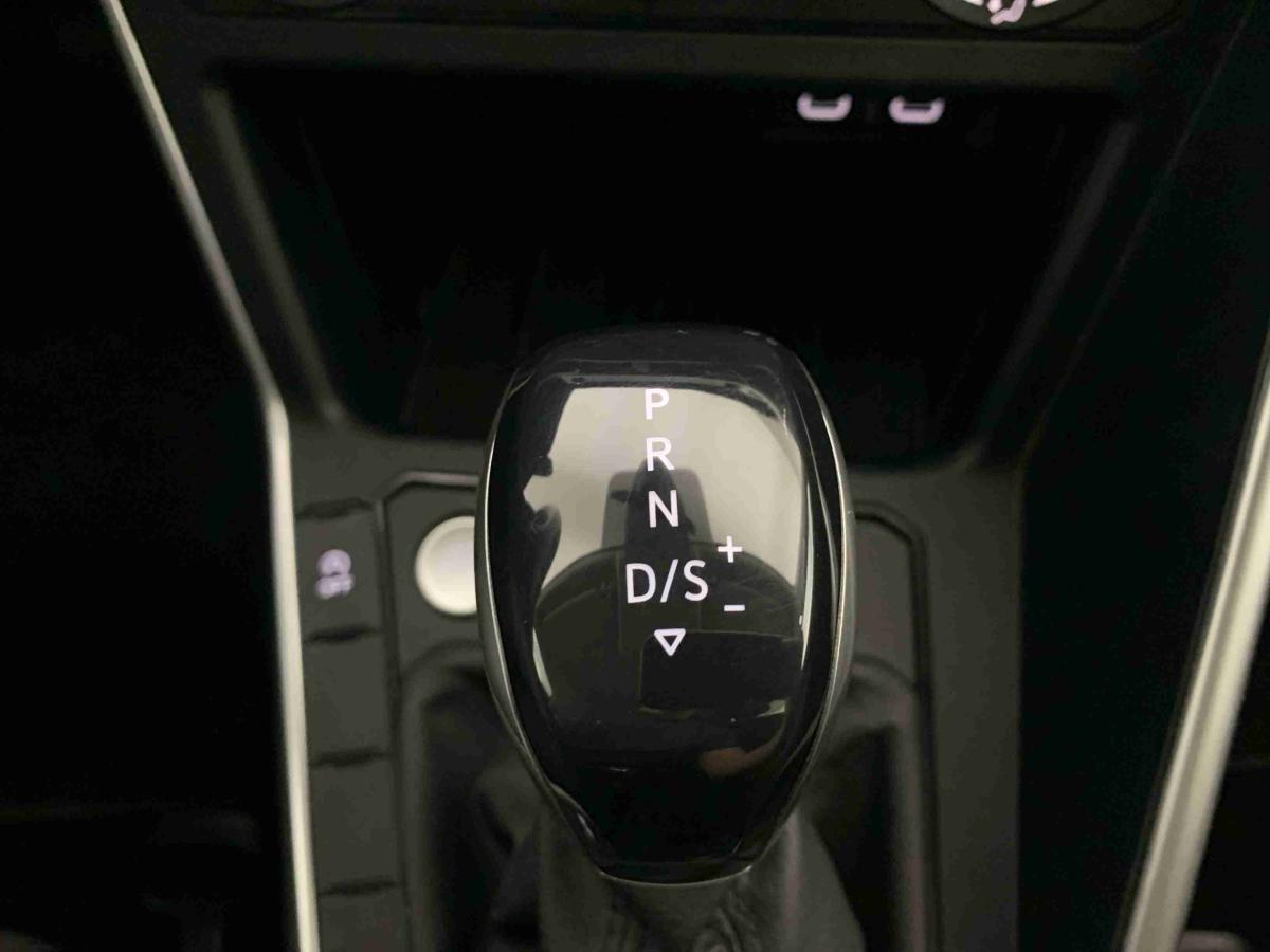 volkswagen-taigo-2025-gasolina-999cc