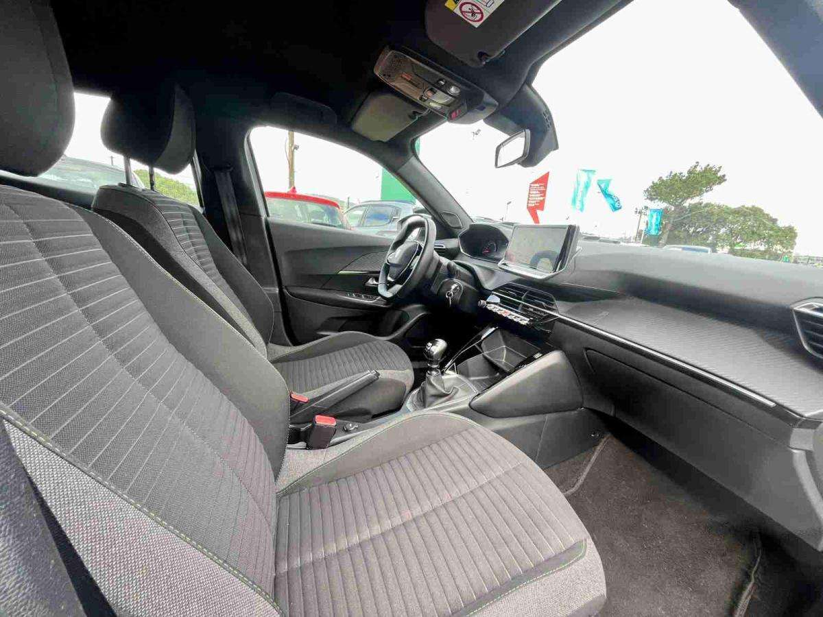 peugeot-2008-2024-gasolina-1199cc