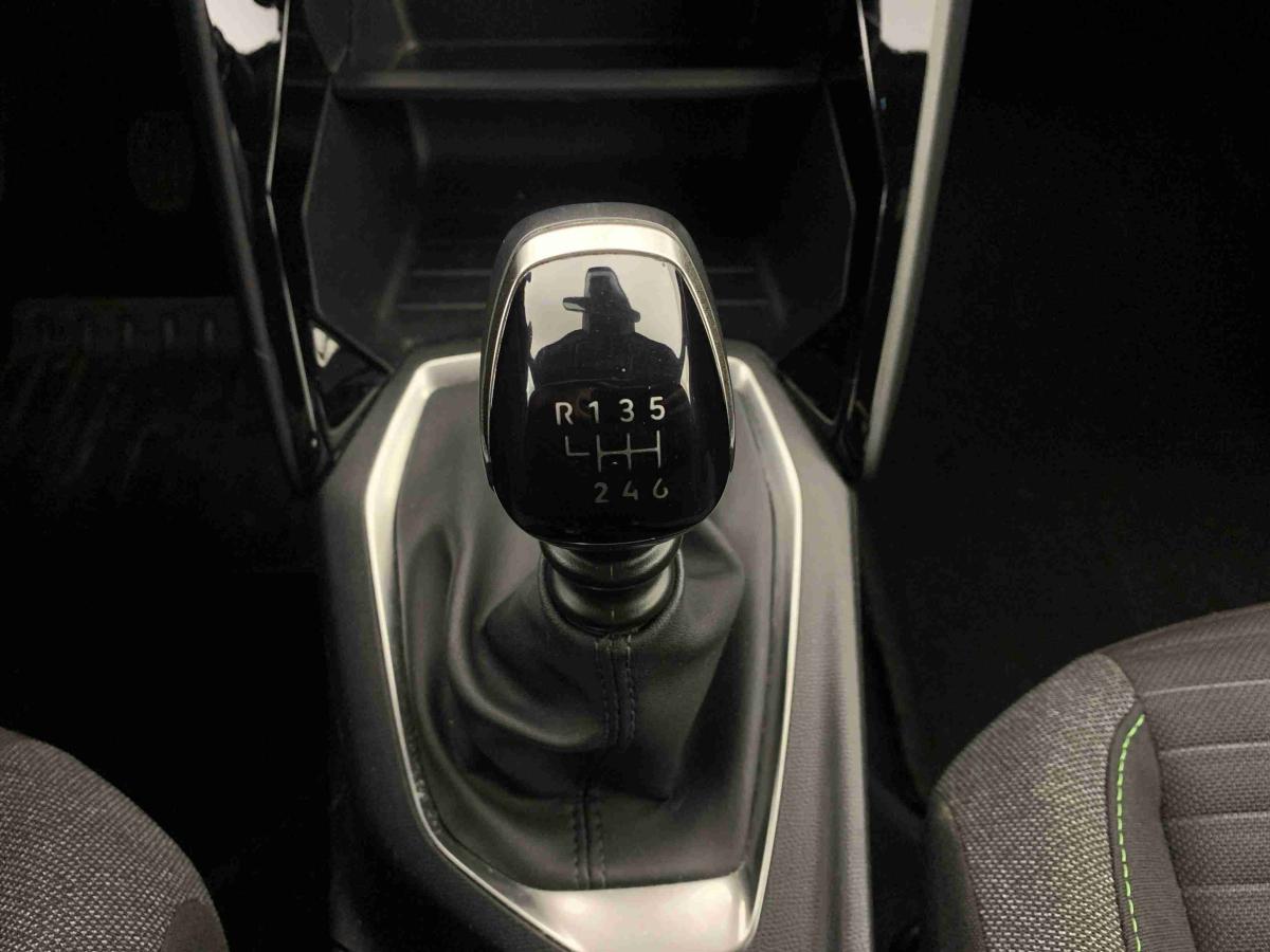 peugeot-2008-2024-gasolina-1199cc