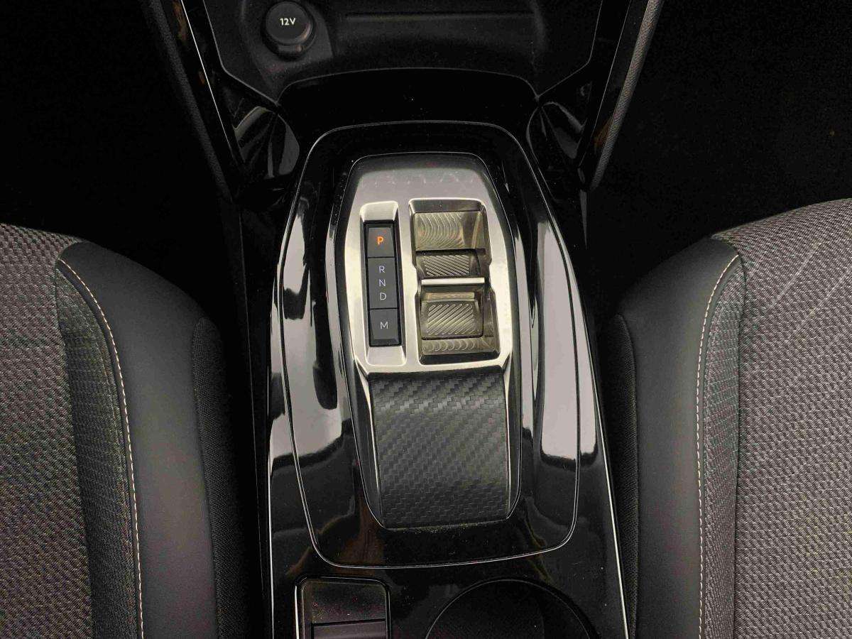 peugeot-208-2025-gasolina-1199cc