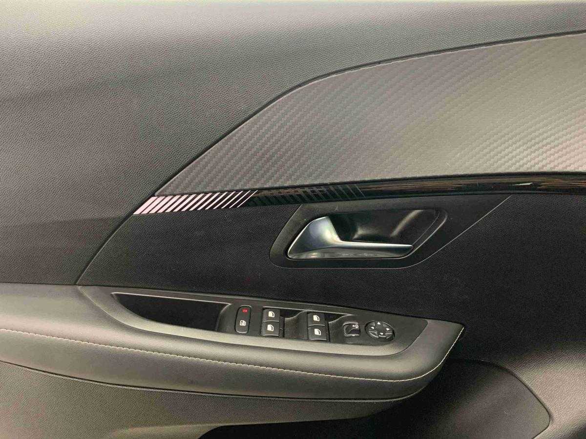 peugeot-208-2025-gasolina-1199cc