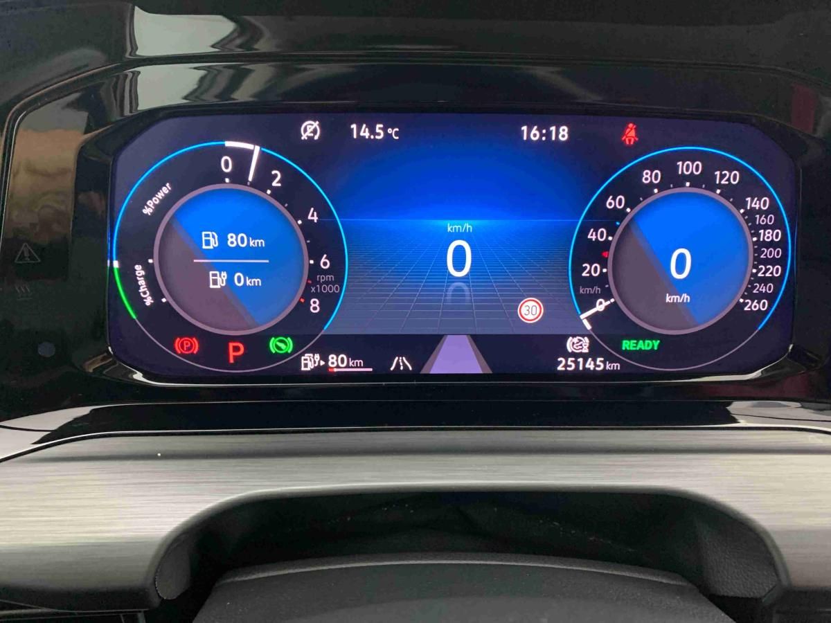 volkswagen-golf-2022-hibrido-1395cc