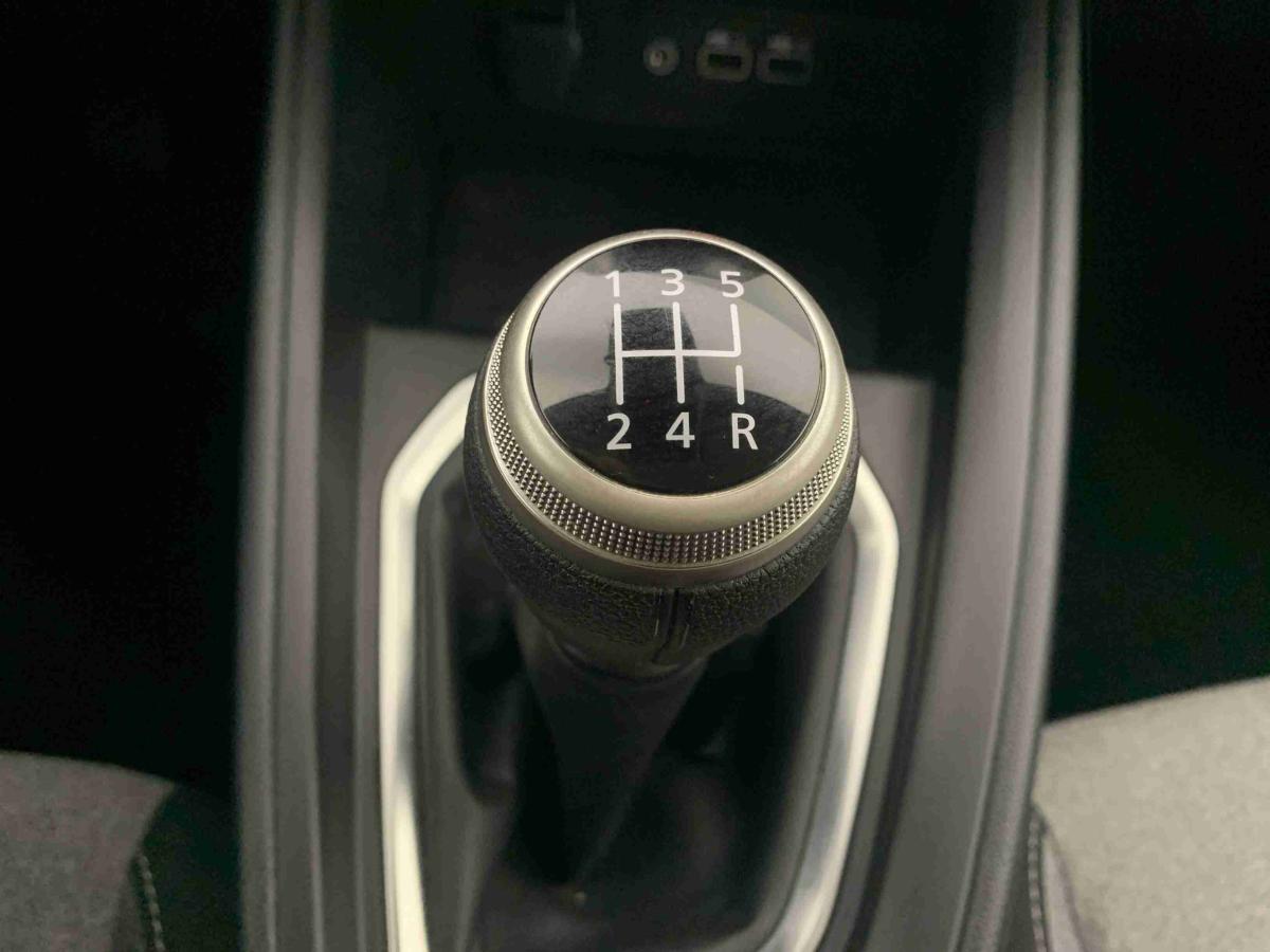 mitsubishi-colt-2025-gasolina-999cc