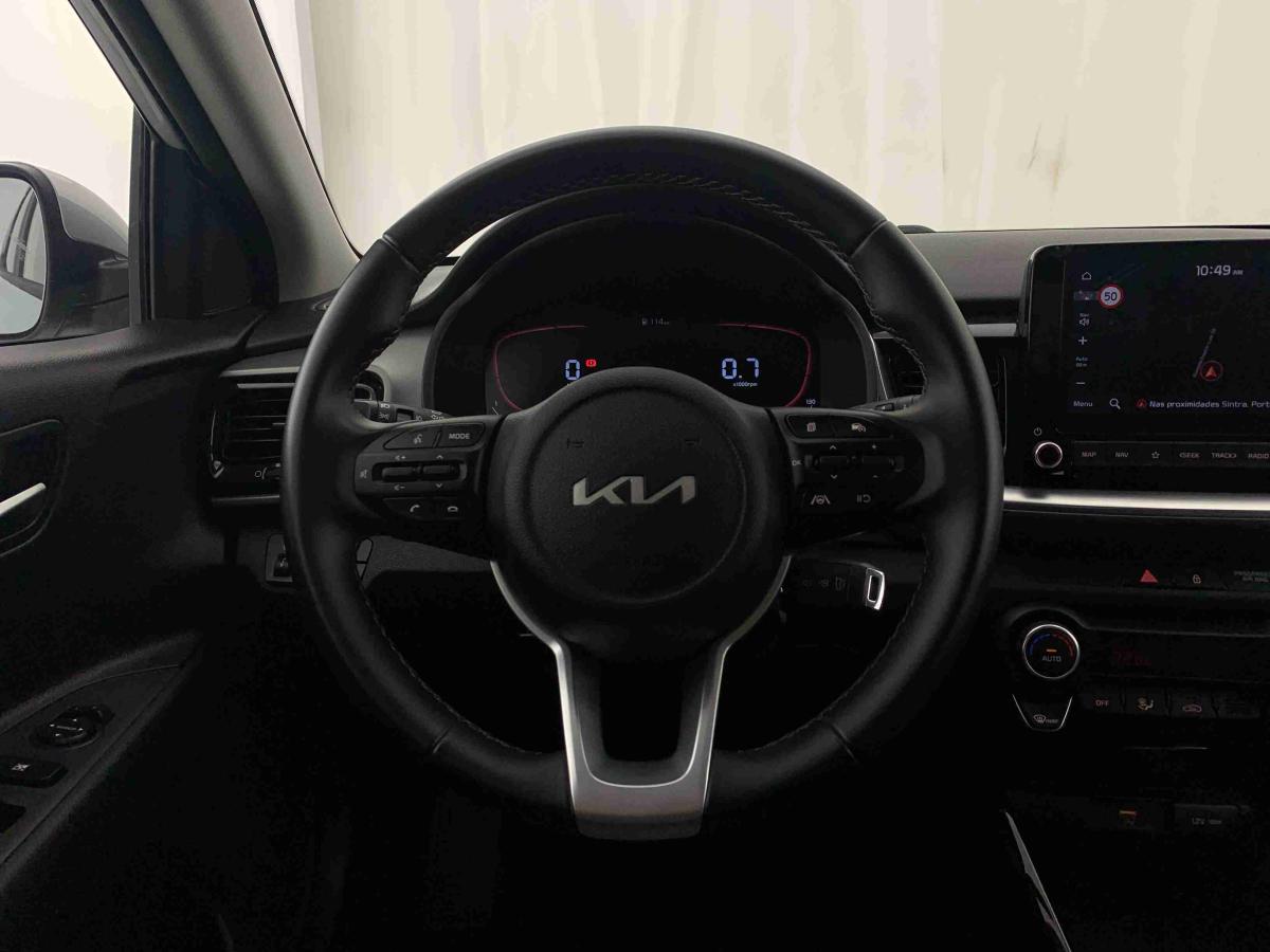 kia-stonic-2025-gasolina-1197cc
