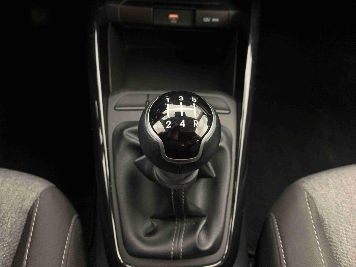 kia-stonic-2025-gasolina-1197cc