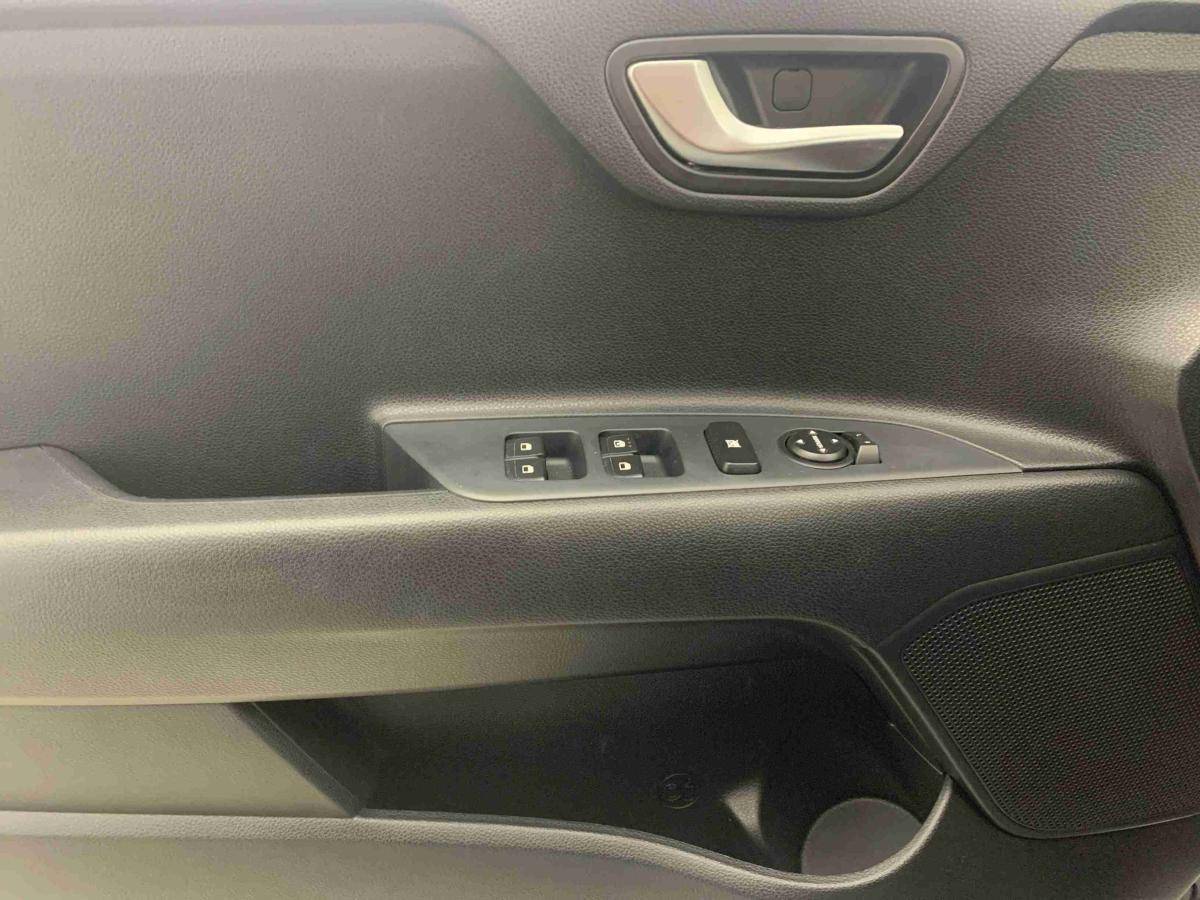 kia-stonic-2025-gasolina-1197cc