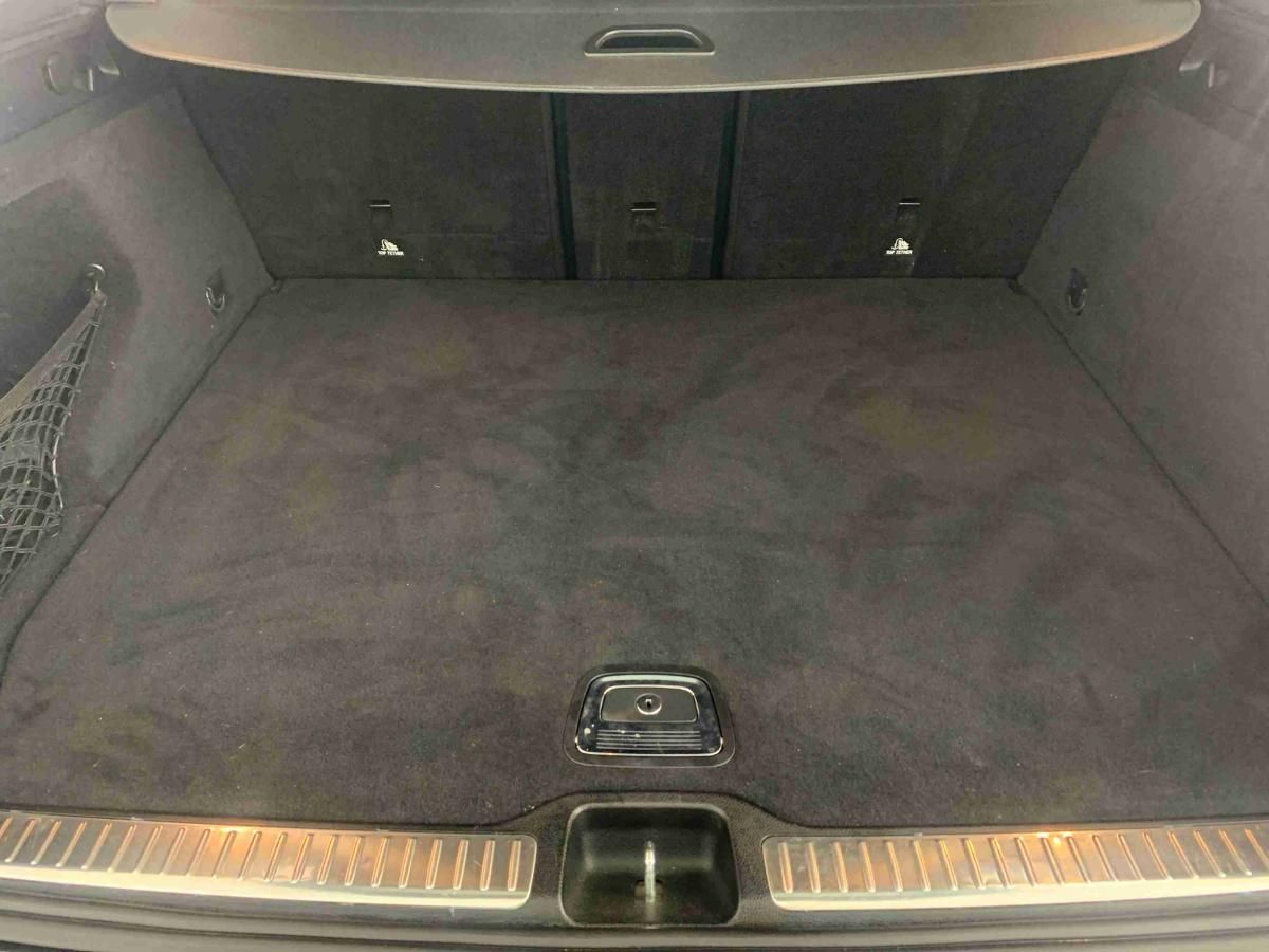 mercedes-benz-220-2020-diesel-1950cc