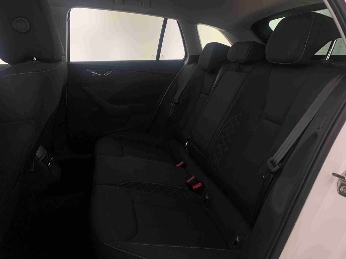 skoda-scala-2020-gasolina-999cc