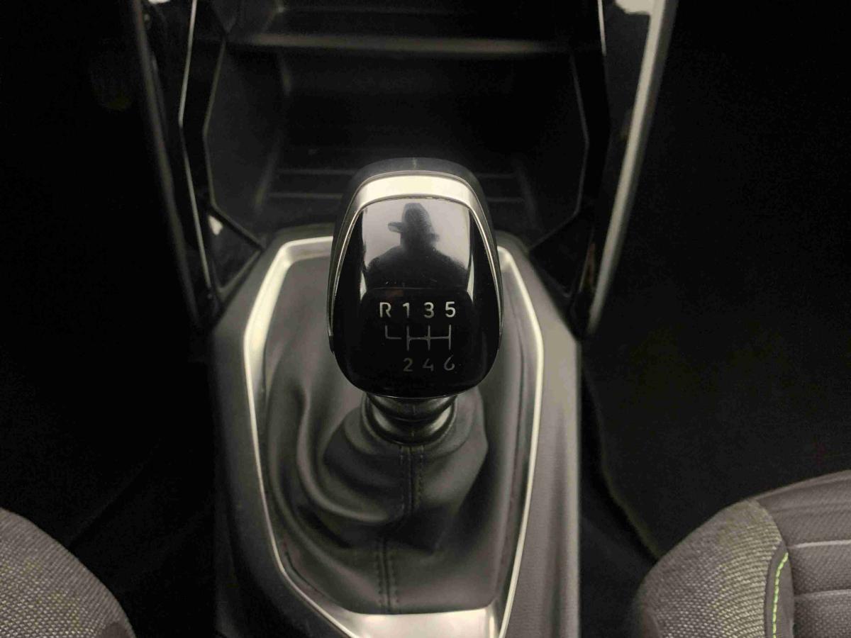 peugeot-2008-2024-gasolina-1199cc
