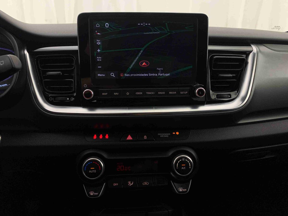 kia-stonic-2025-gasolina-1197cc
