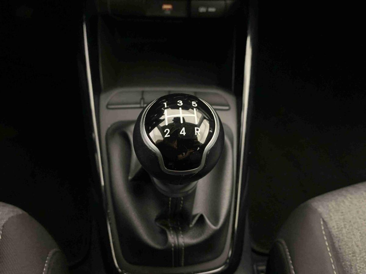 kia-stonic-2025-gasolina-1197cc